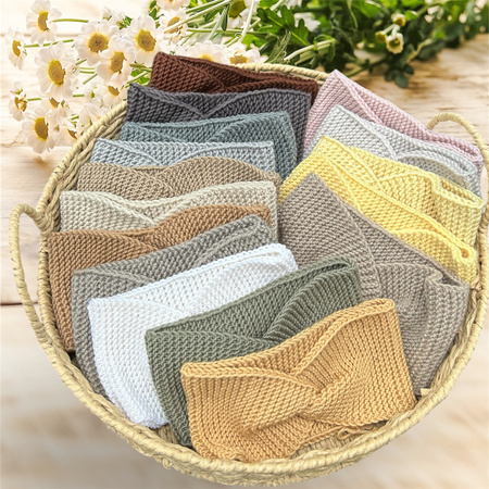 Opaska dla dzieci z wełny merino 100 % ręcznie robiona szara ciemna