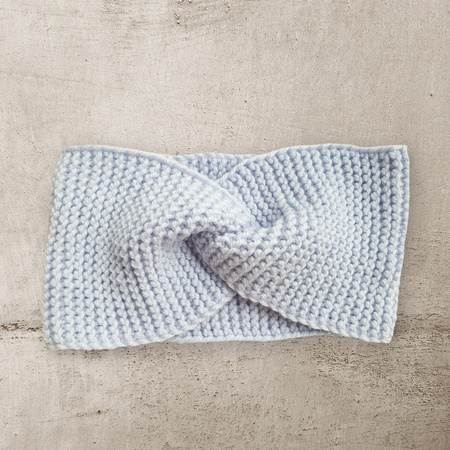 Opaska dla dzieci z wełny merino 100 % ręcznie robiona szara jasna