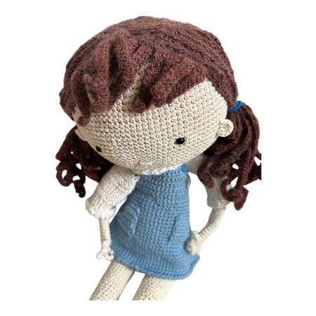 Duża szydełkowa lalka w sukience w kucykach 42 cm